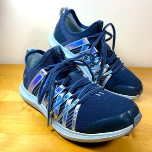 SOLD Under Armour Girls Sneakers, size 3.5 youth